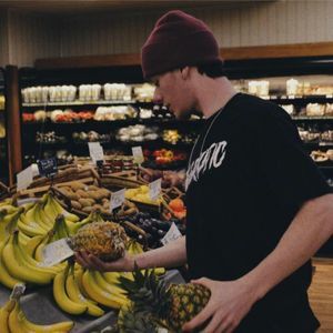 Meet your Posher, Ethan